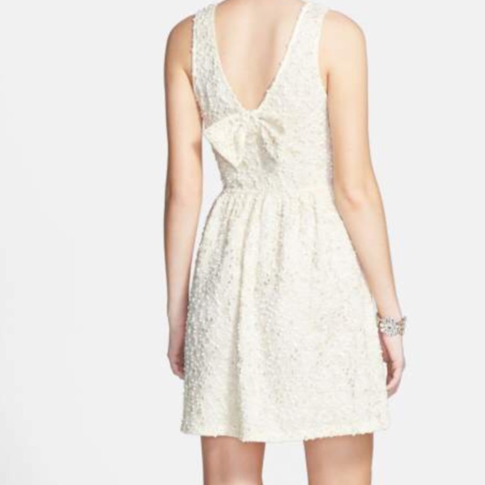 Everly - Ivory & Gold Textured Dress w/ Bow - Picture 8 of 8